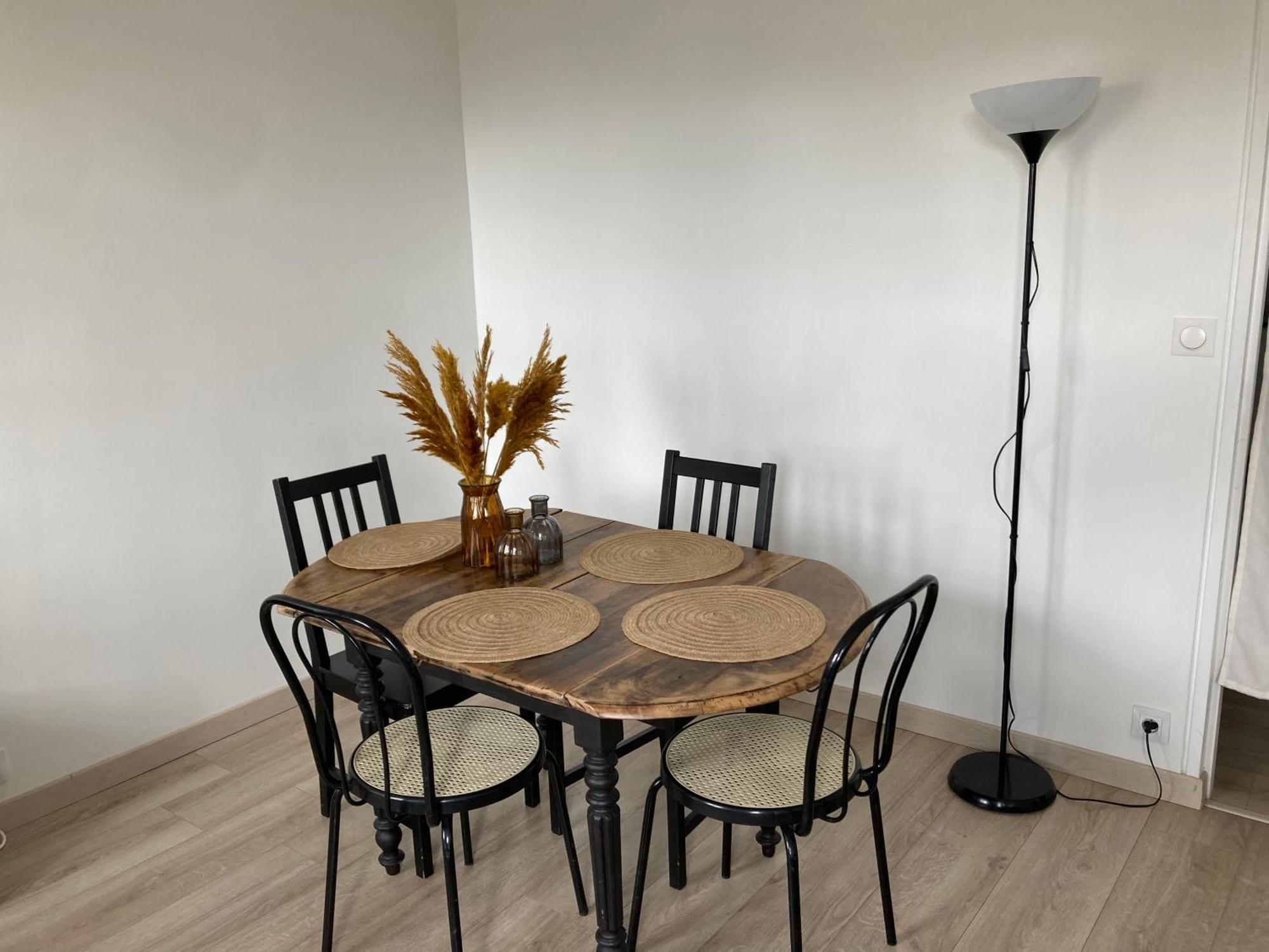 T3 De 55m2 Au Centre De Avec Parking Apartment Chartres